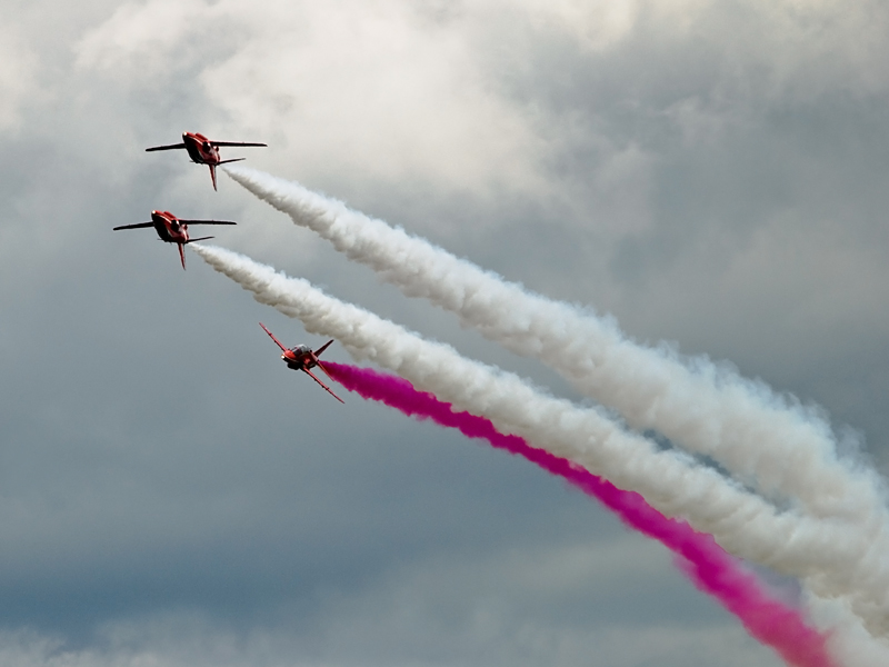 191_Fairford RIAT_Red Arrows na British Aerospace Hawk T1.jpg